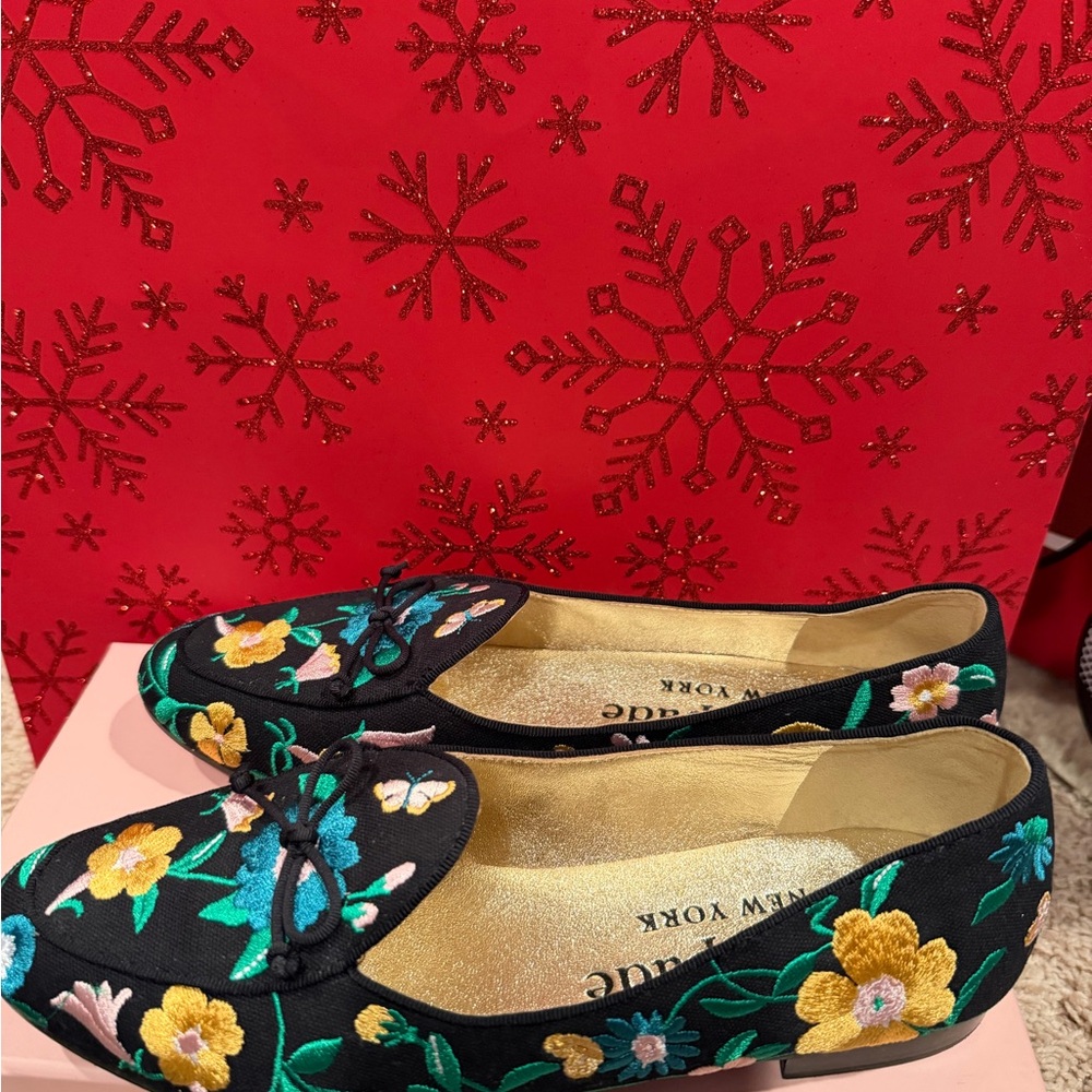 Kate Spade Black Loafers with Floral Embroidery